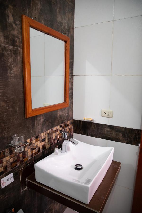 Hotel Rulman Puerto Maldonado Ngoại thất bức ảnh